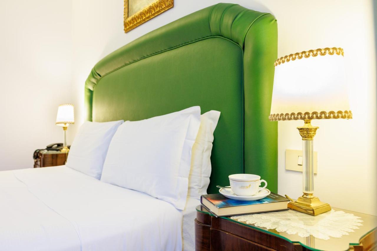 Double or Twin Room Garden View